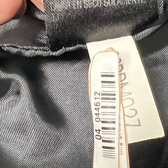 TAHARI Arthur S. Levine Blazer NWOT Black One-Button Size 16 - Picture 8 of 12